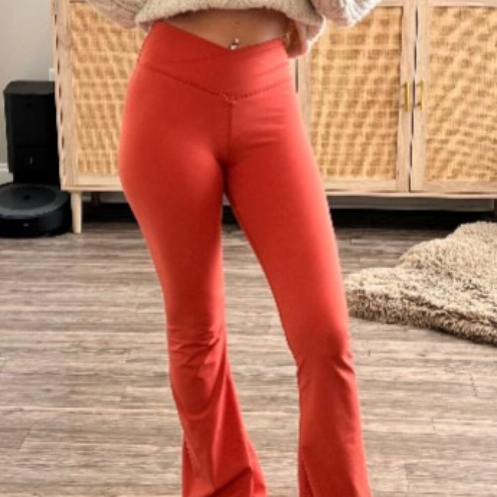 Crossover Flare Yoga Pants